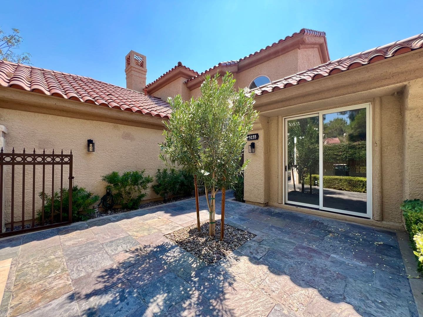 LAS VEGAS House: 5155 MAKENNA CT