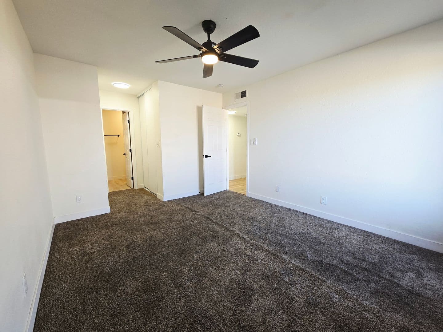 LAS VEGAS Condo: 1534 HIALEAH DR