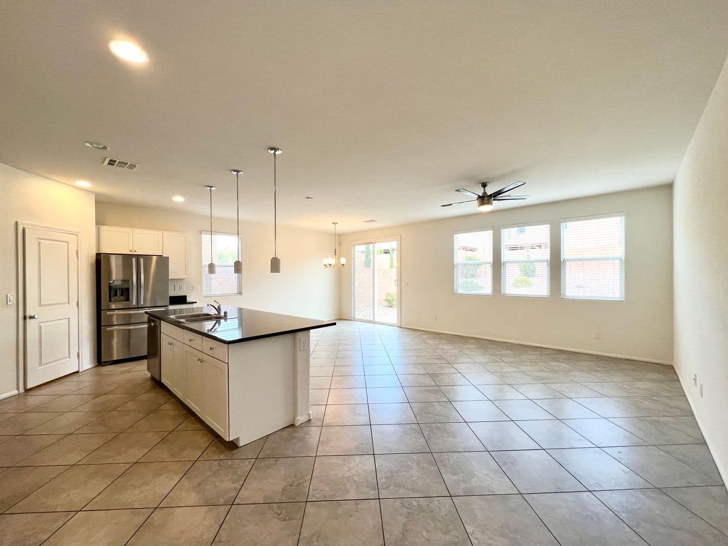 LAS VEGAS House: 9198 VALLEY BETICA