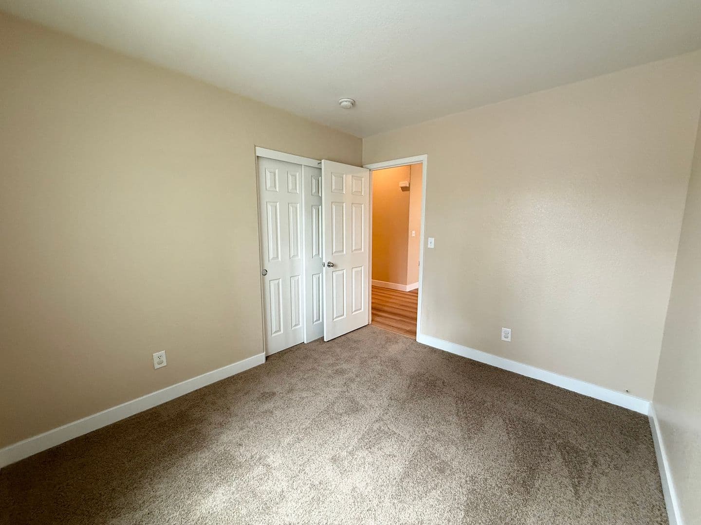 LAS VEGAS House: 6221 EAGLE CAP CT