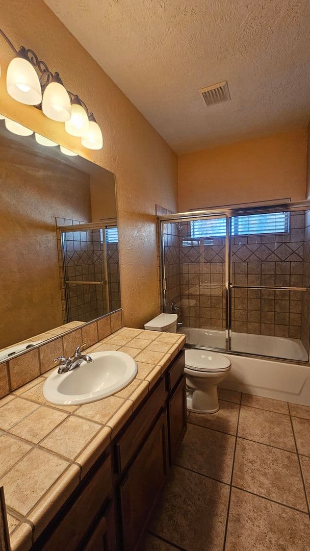 LAS VEGAS House: 8152 EAGLEDANCER AVE