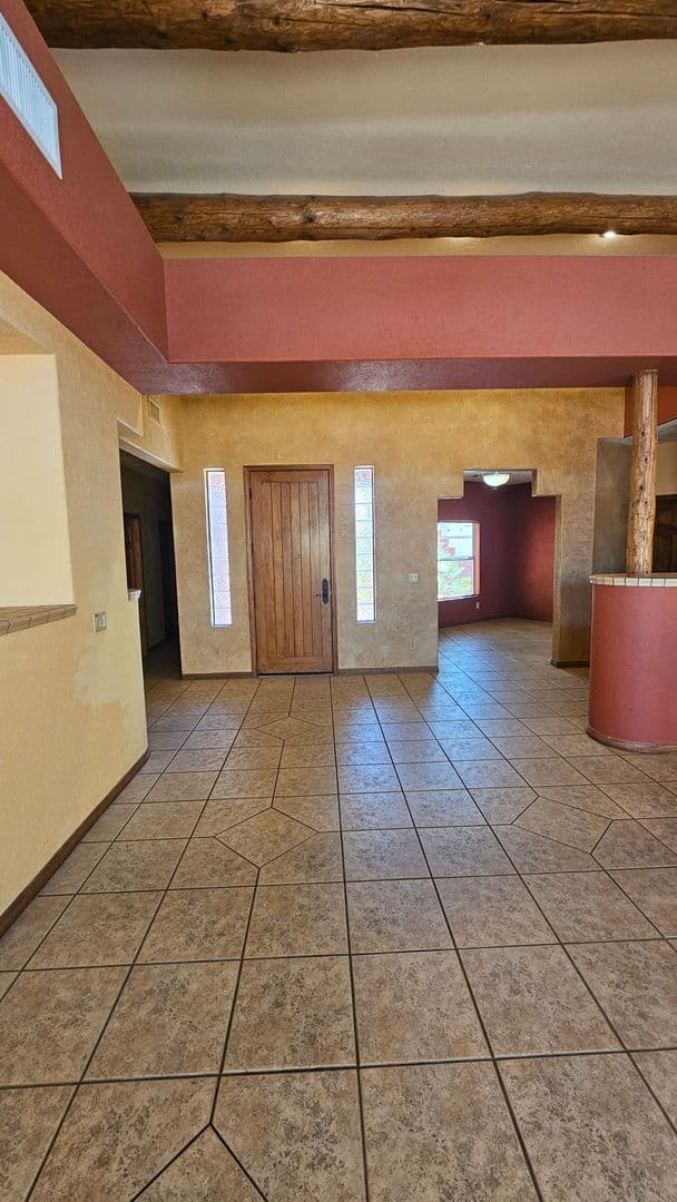 LAS VEGAS House: 8152 EAGLEDANCER AVE