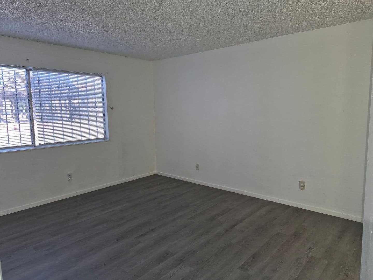 LAS VEGAS Condo: 1405 VEGAS VALLEY #225