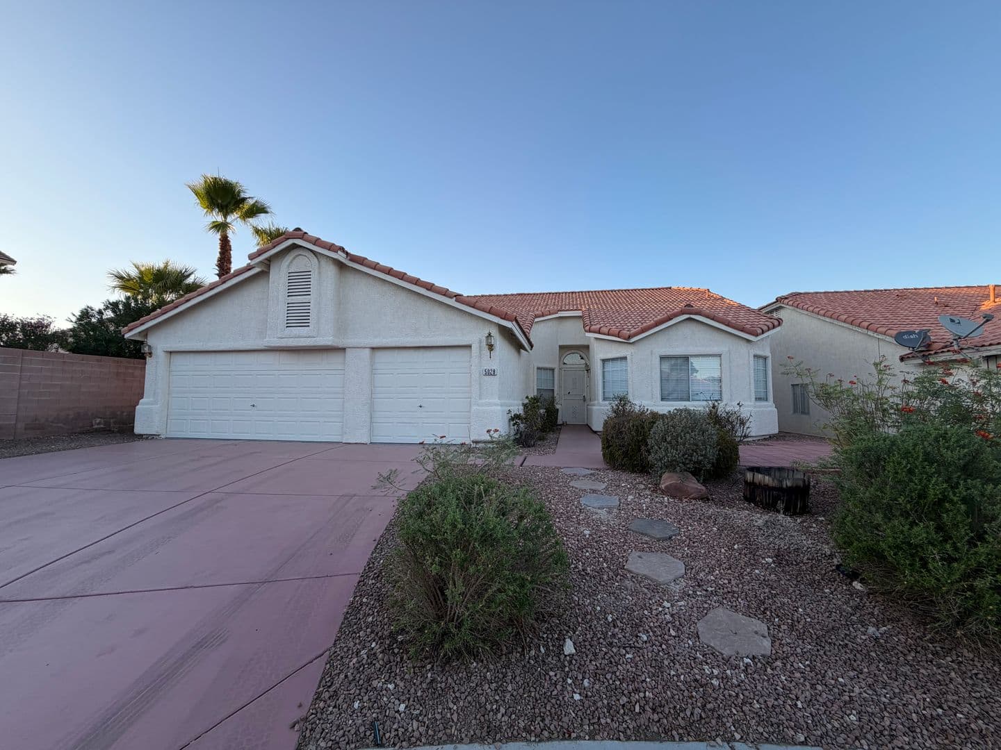 LAS VEGAS House: 5028 TROPICAL CLIFF AVE