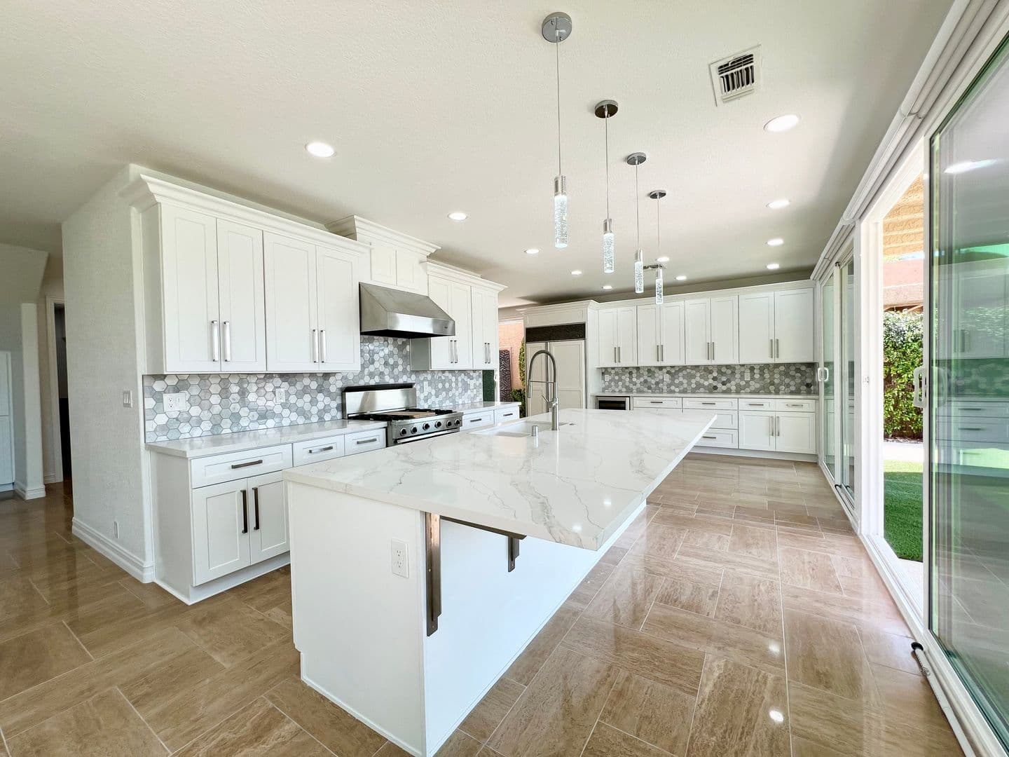 LAS VEGAS House: 5155 MAKENNA CT