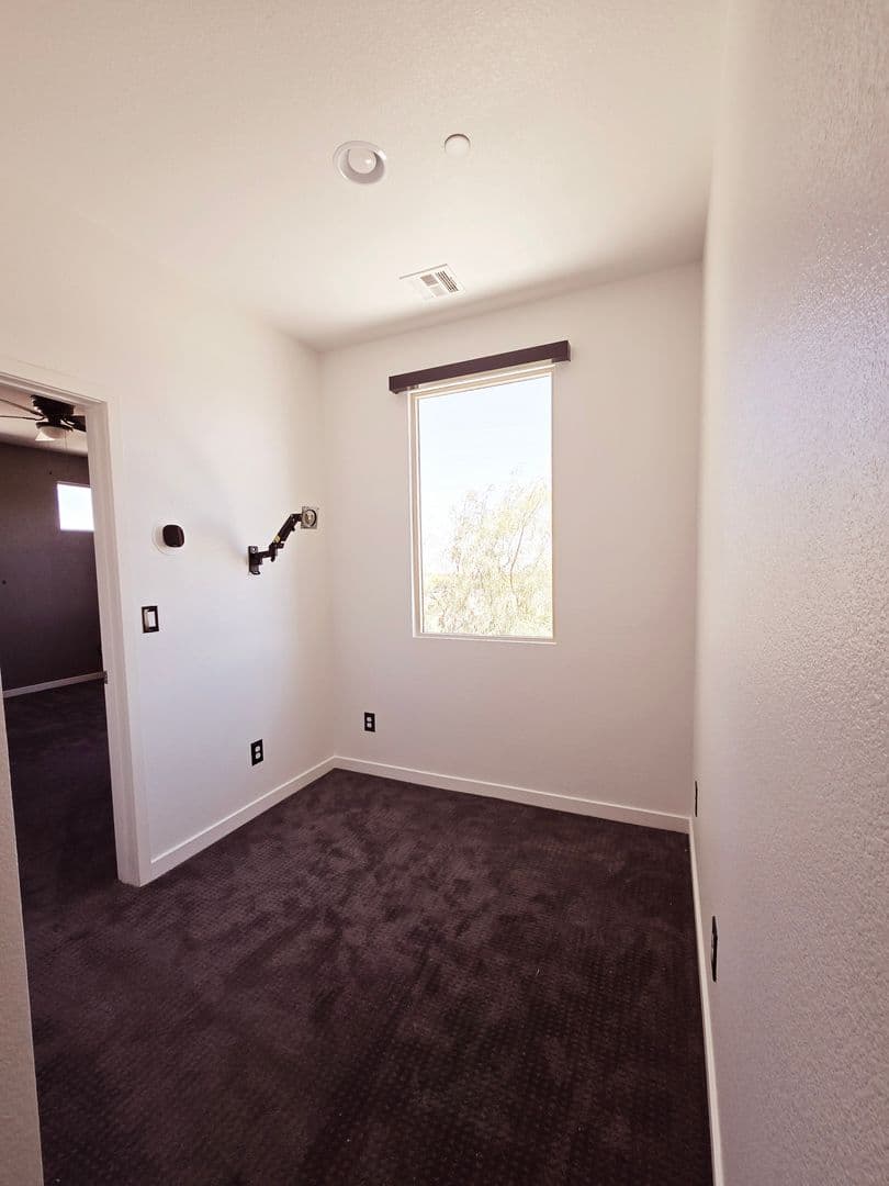 LAS VEGAS Condo: 11231 HIDDEN PEAK AVE #210