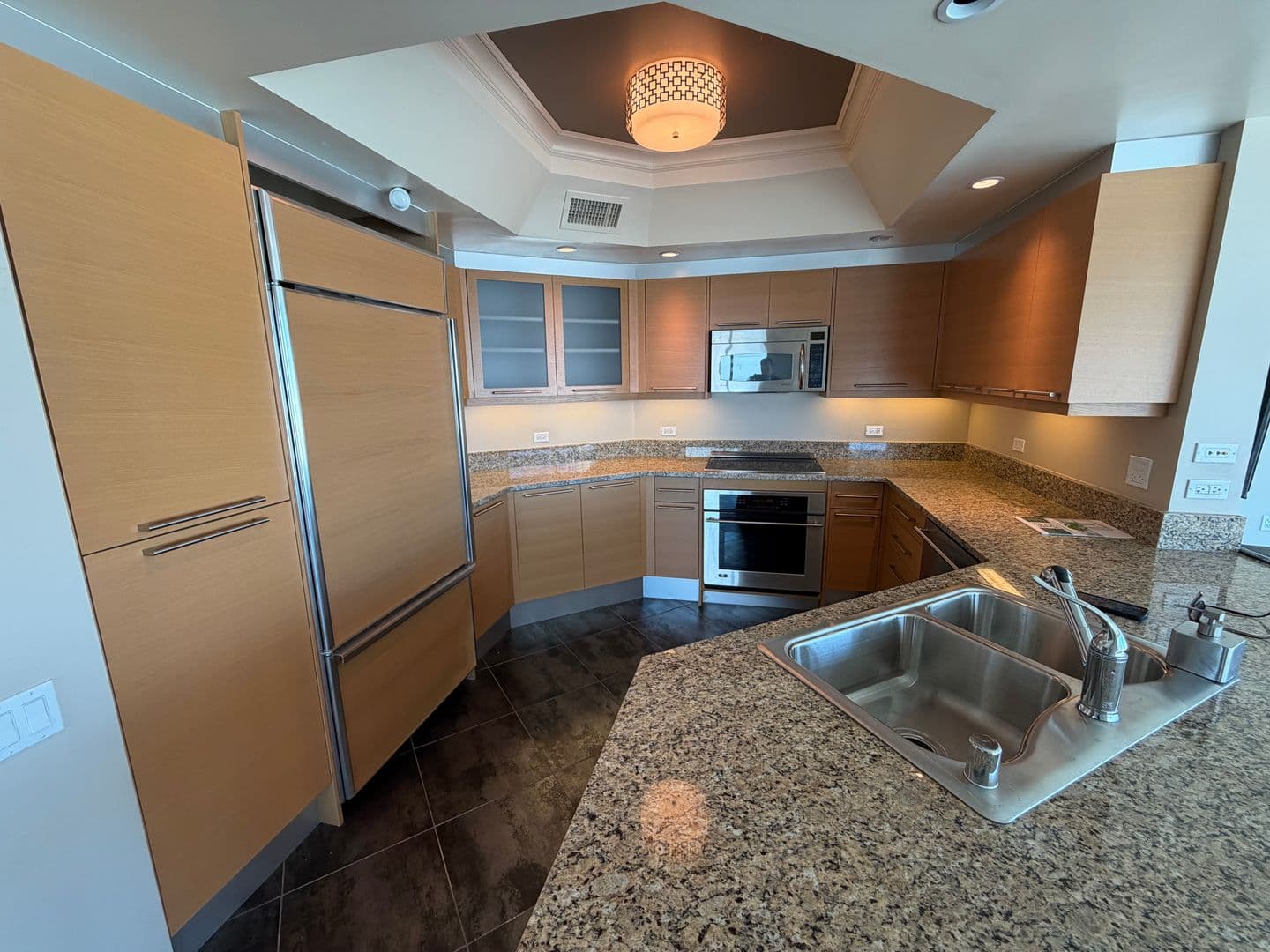 LAS VEGAS Condo: 222 KAREN AVE