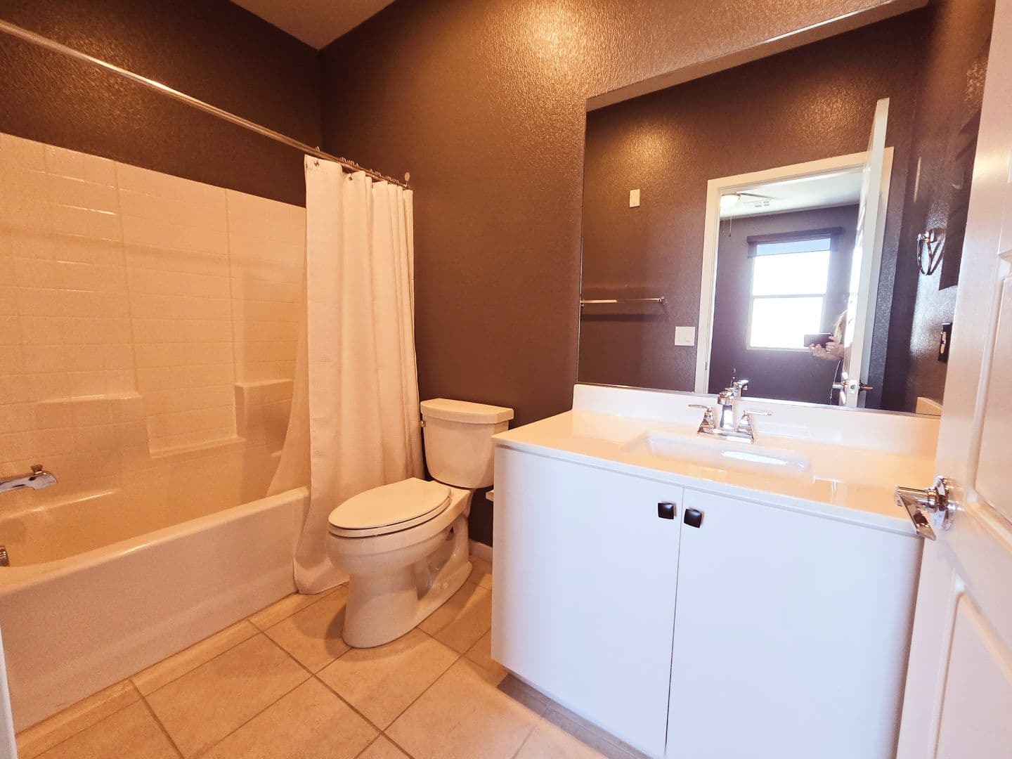 LAS VEGAS Condo: 11231 HIDDEN PEAK AVE #210
