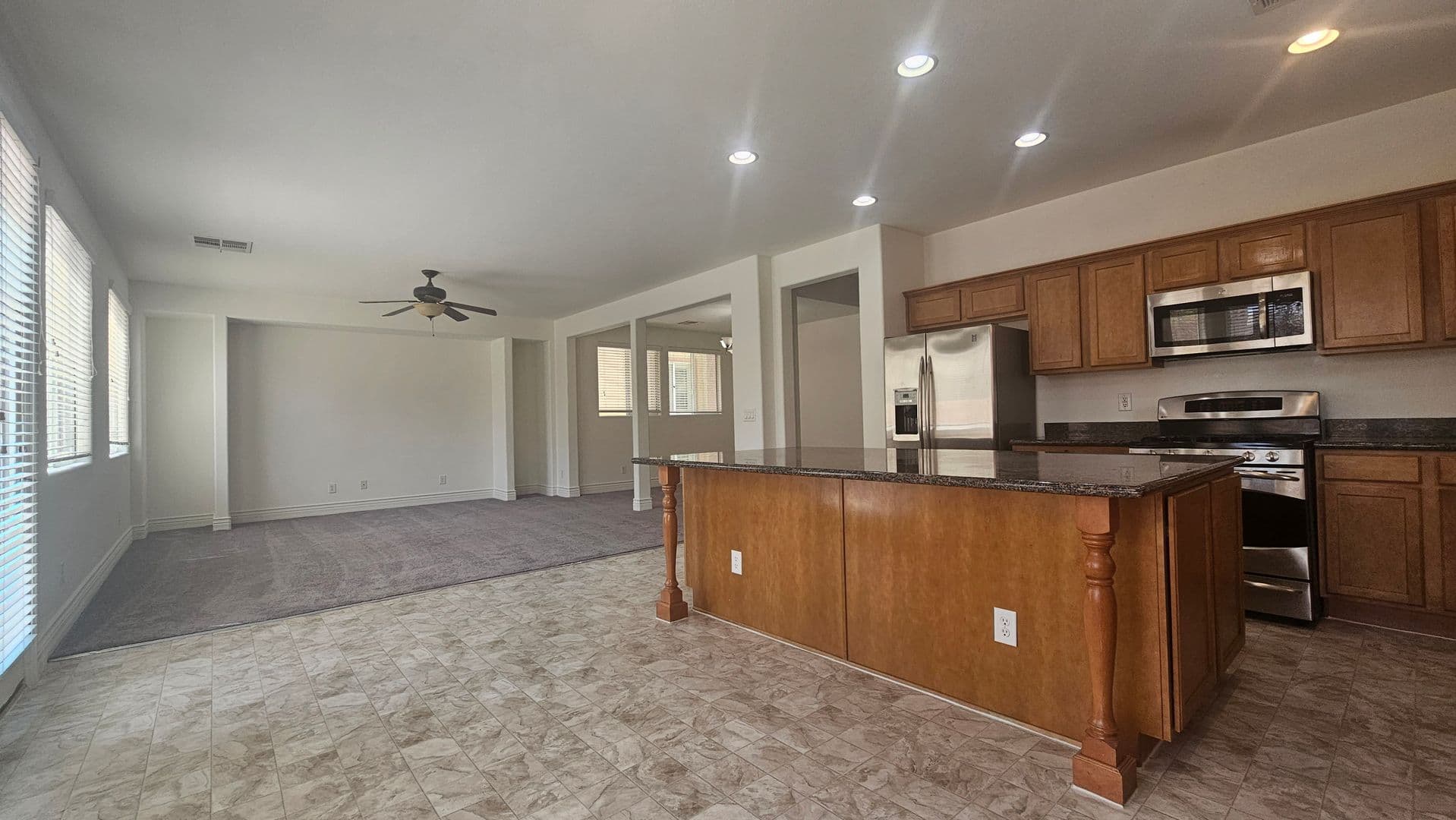 LAS VEGAS House: 119 HONORS COURSE