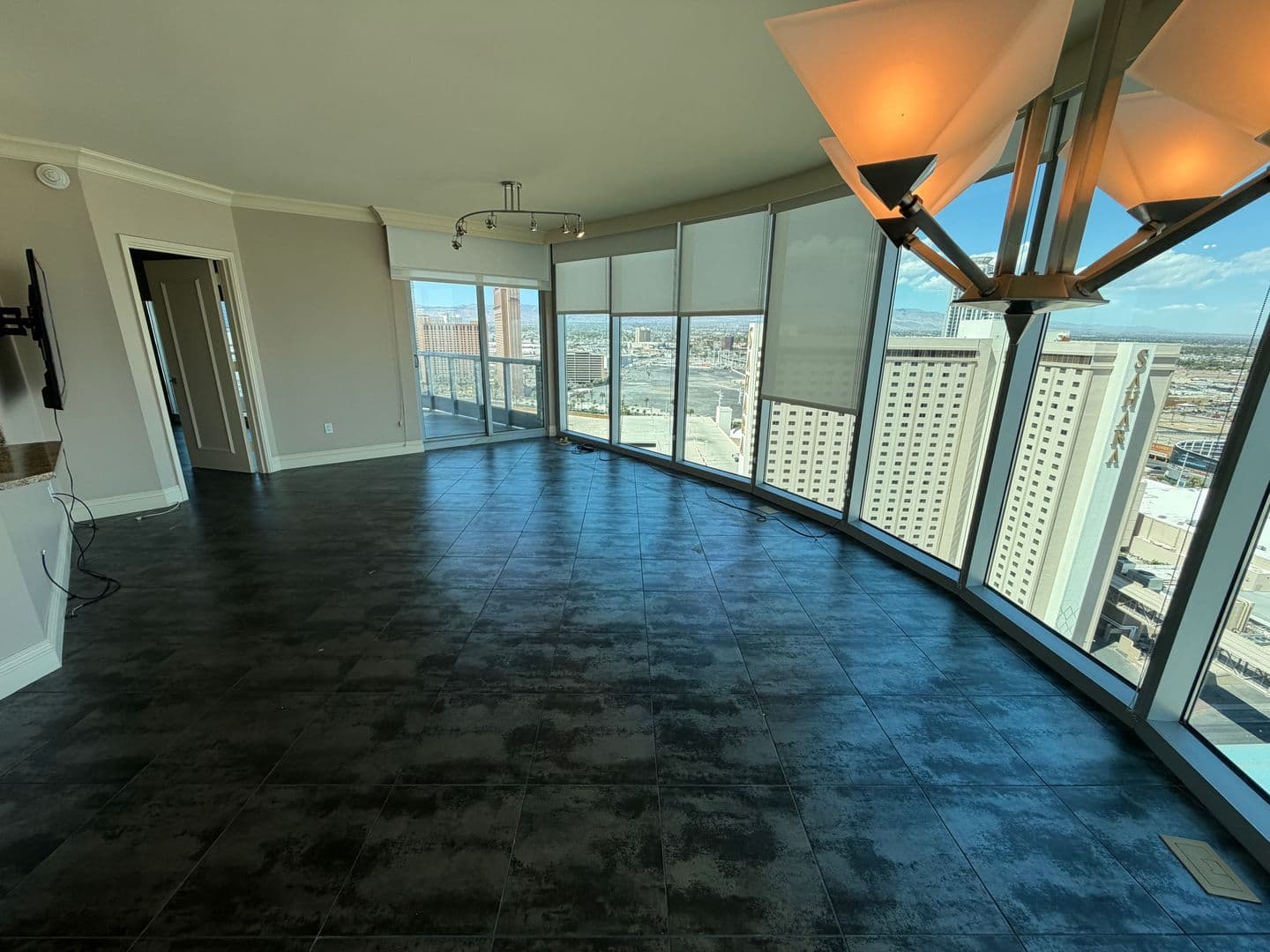 LAS VEGAS Condo: 222 KAREN AVE