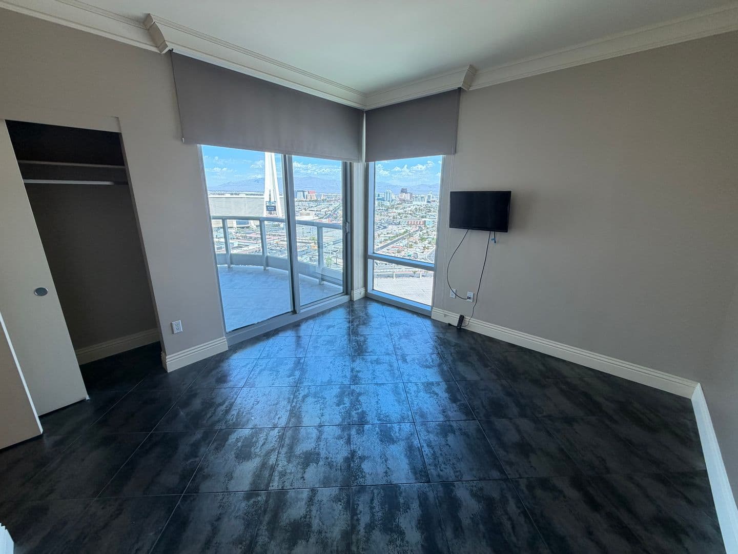 LAS VEGAS Condo: 222 KAREN AVE