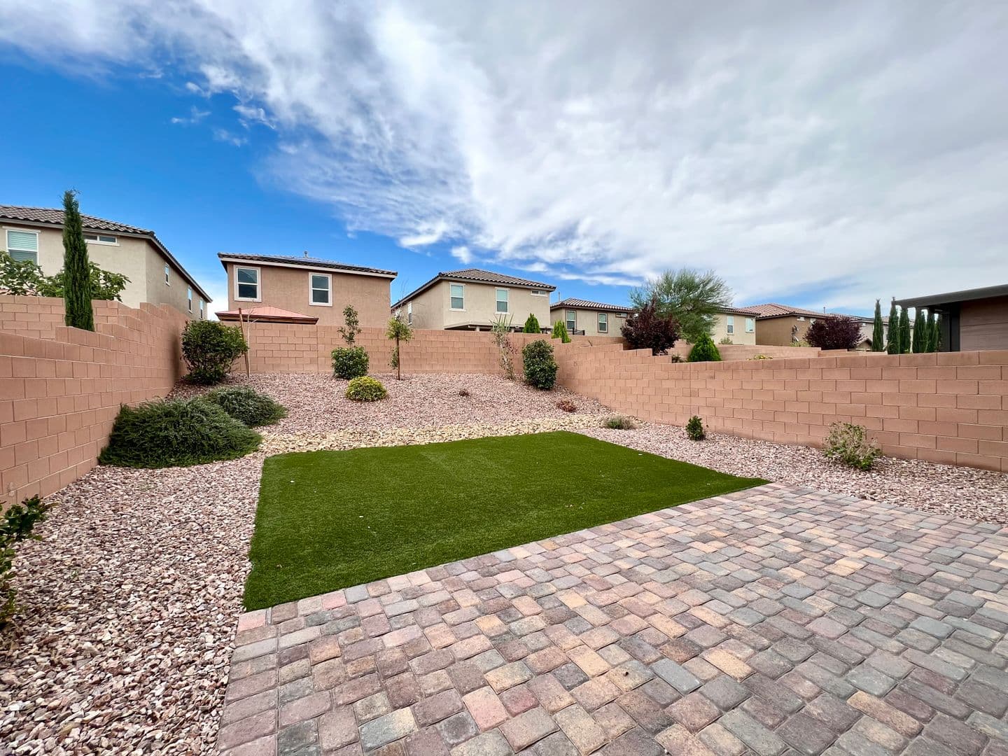 LAS VEGAS House: 9198 VALLEY BETICA
