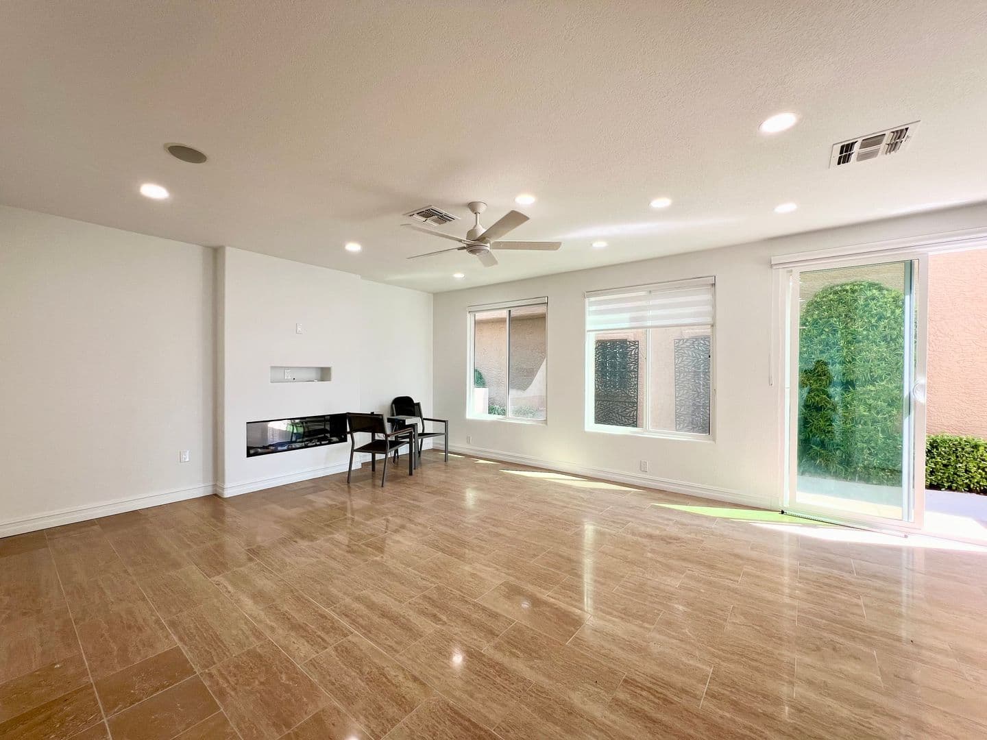 LAS VEGAS House: 5155 MAKENNA CT