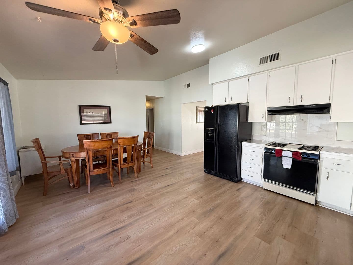 LAS VEGAS House: 2126 RAWHIDE ST.