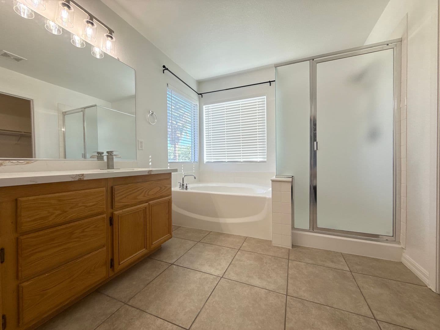LAS VEGAS House: 1016 ROYAL PLUM LN