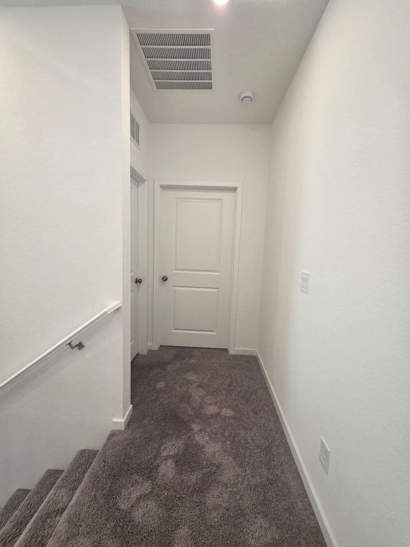 HENDERSON House: 176 VANHOY AVE