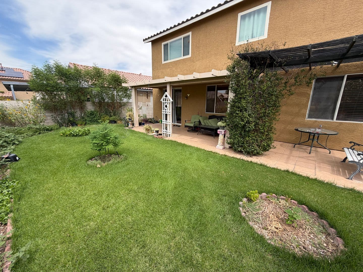 LAS VEGAS House: 1131 LAGUNA PARK CT