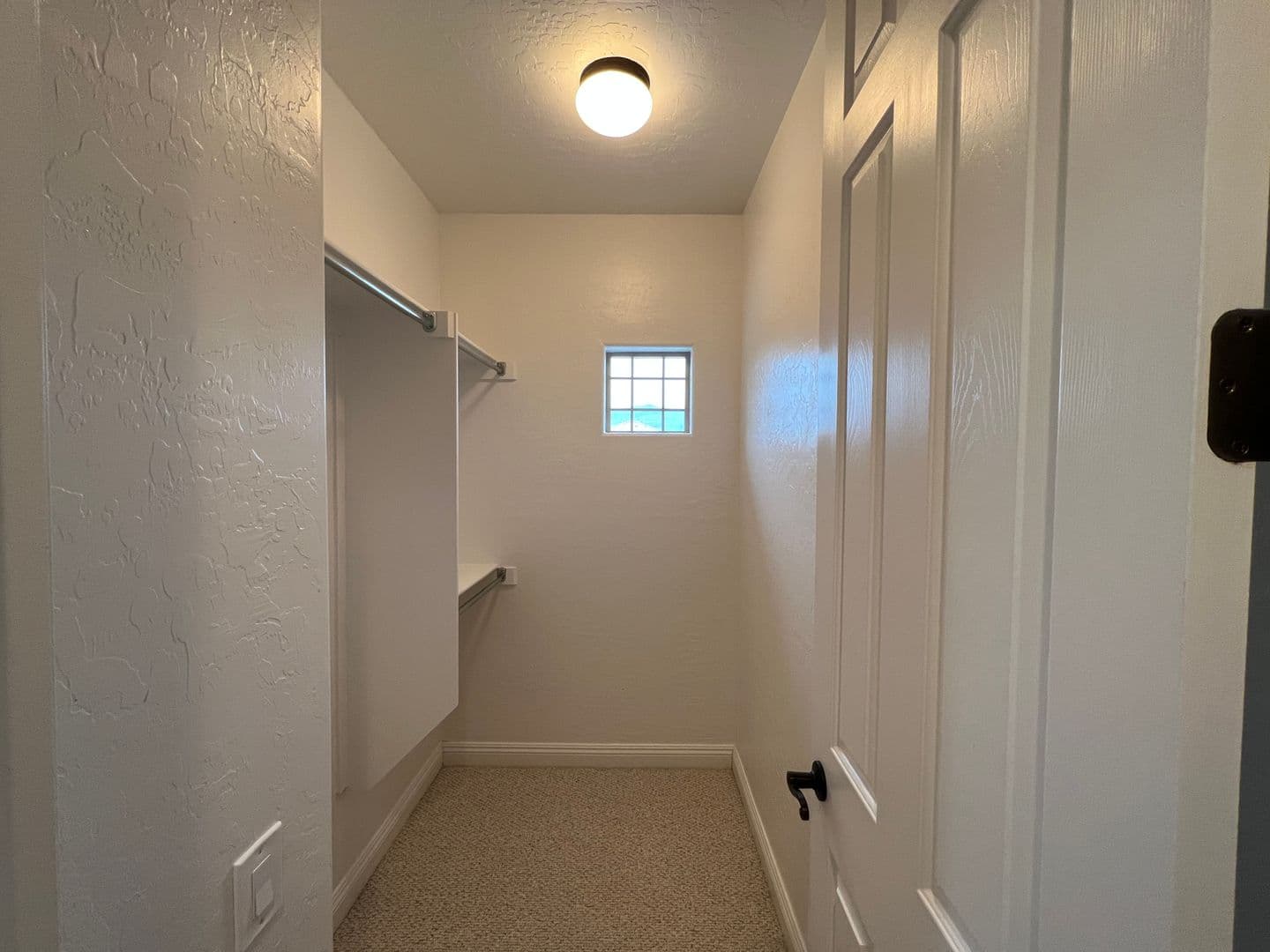 NORTH LAS VEGAS House: 3709 FLEDGLING DR