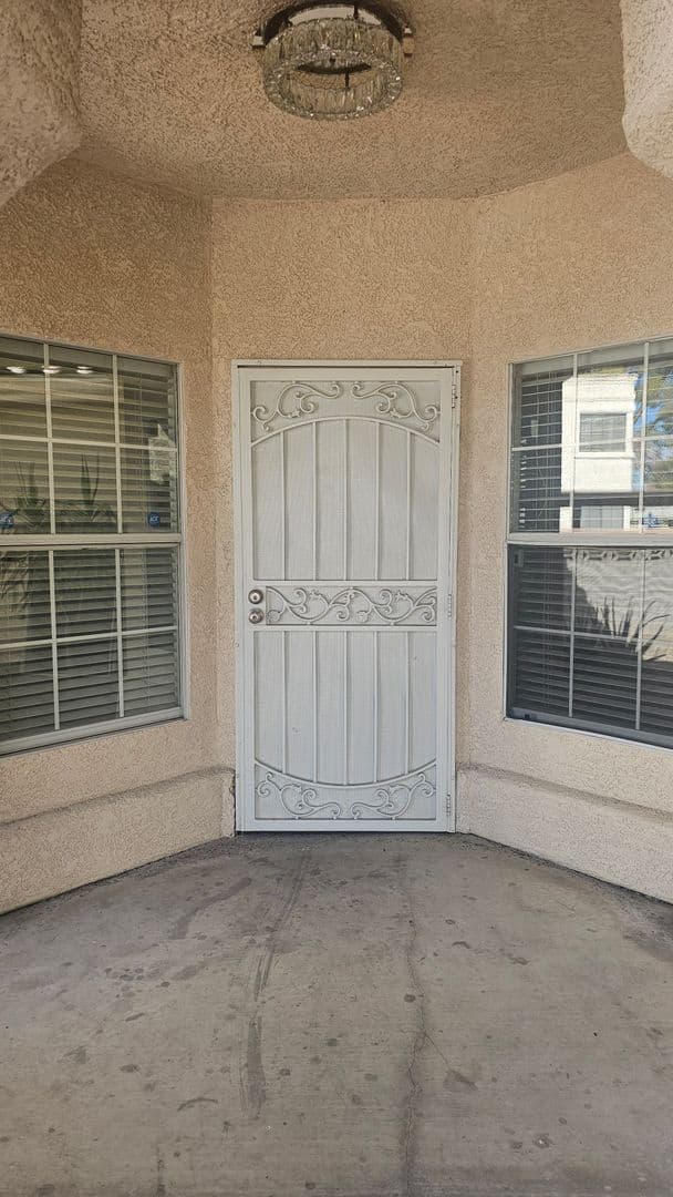 LAS VEGAS House: 541 ELDORA AVE.