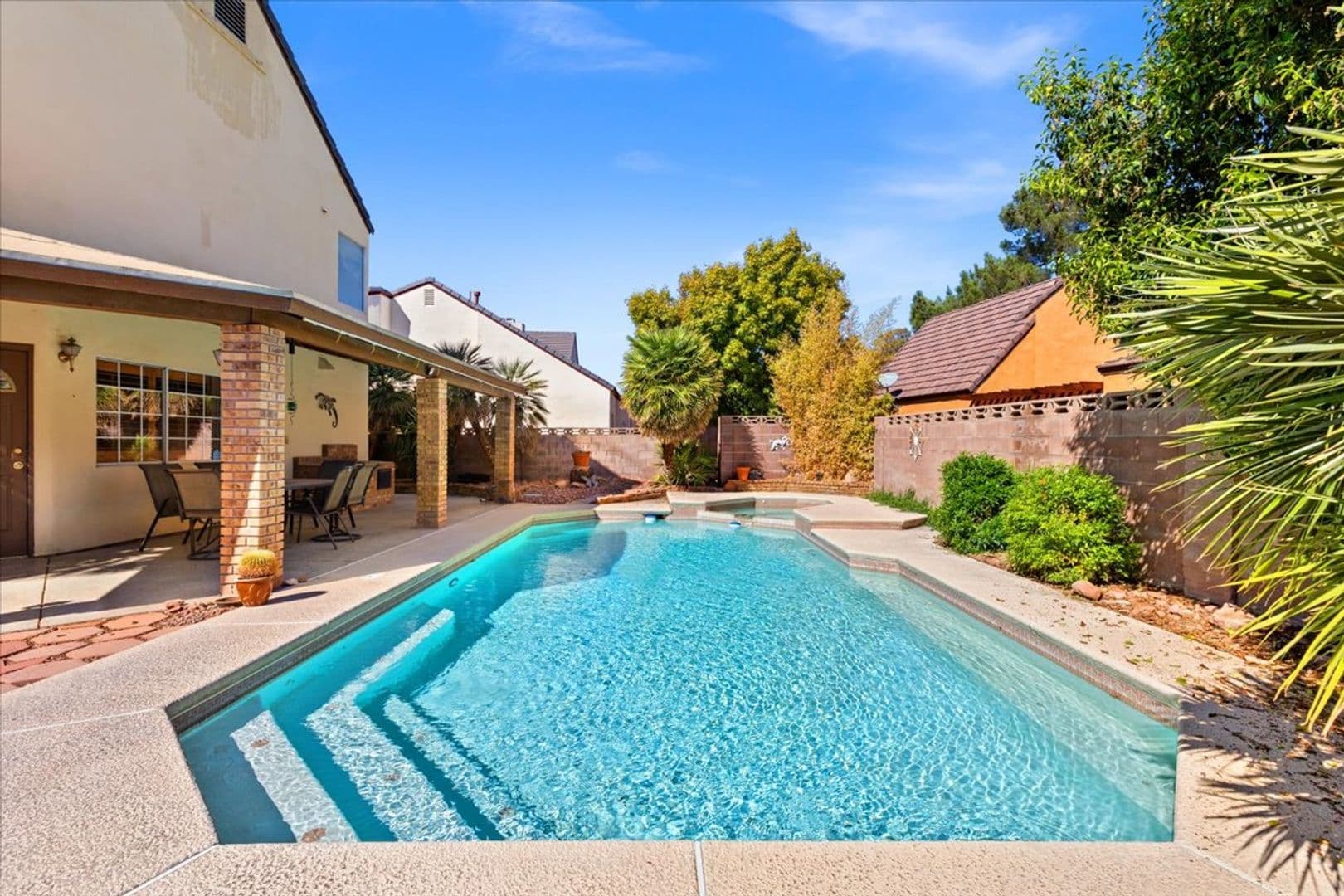 Las Vegas House: 7220 Richmond Heights Drive