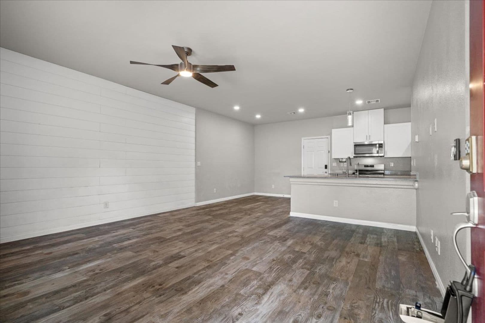 North Las Vegas House: 7305 Halo Falls St