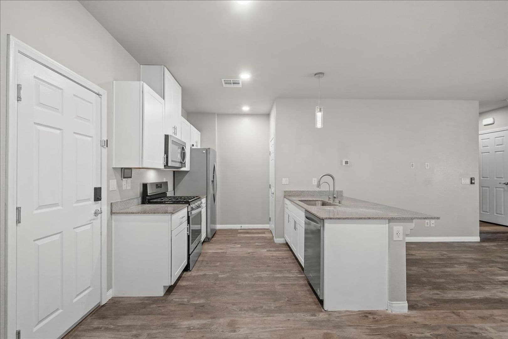 North Las Vegas House: 7305 Halo Falls St