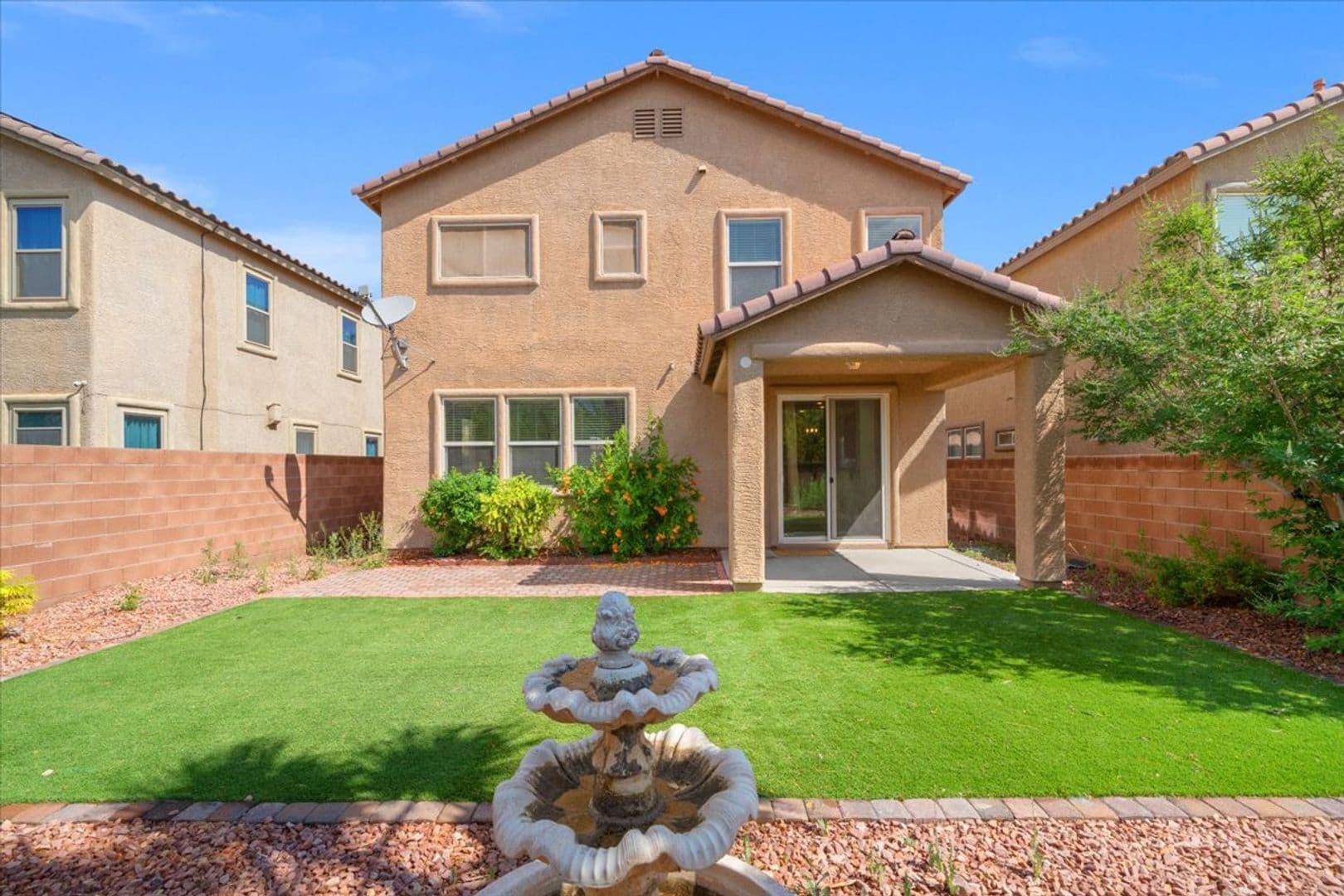 North Las Vegas House: 2309 Cockatoo Drive