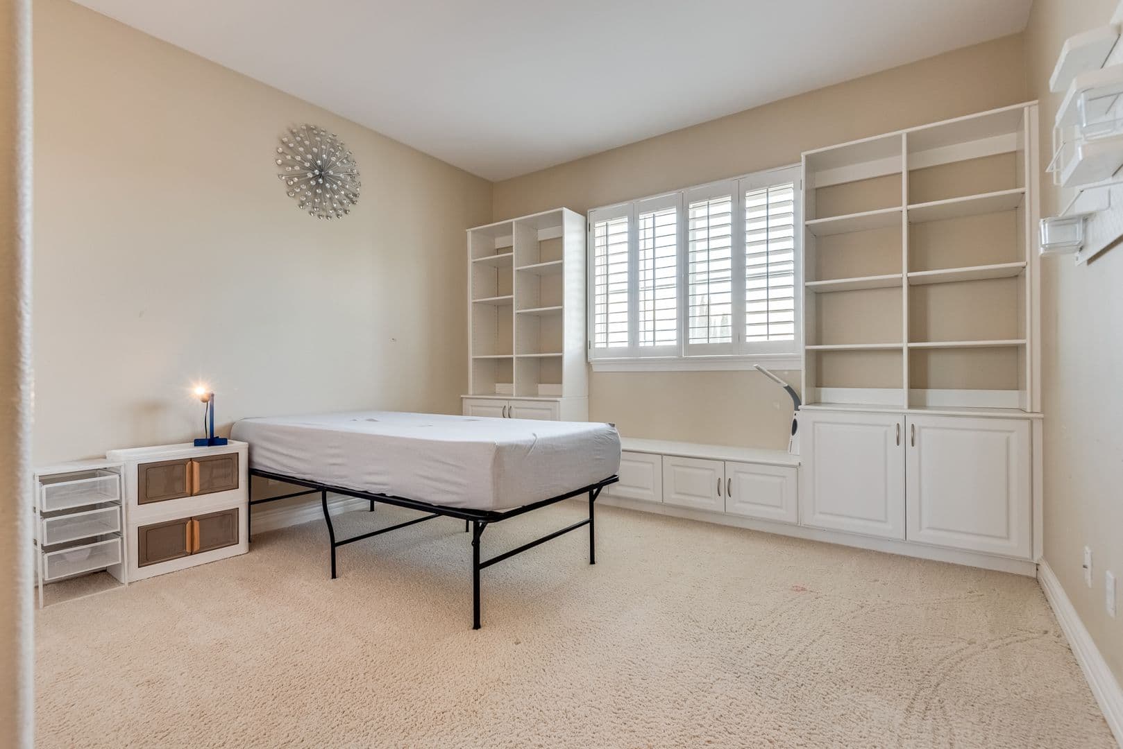 Las Vegas House: 709 Sir James Bridge Way