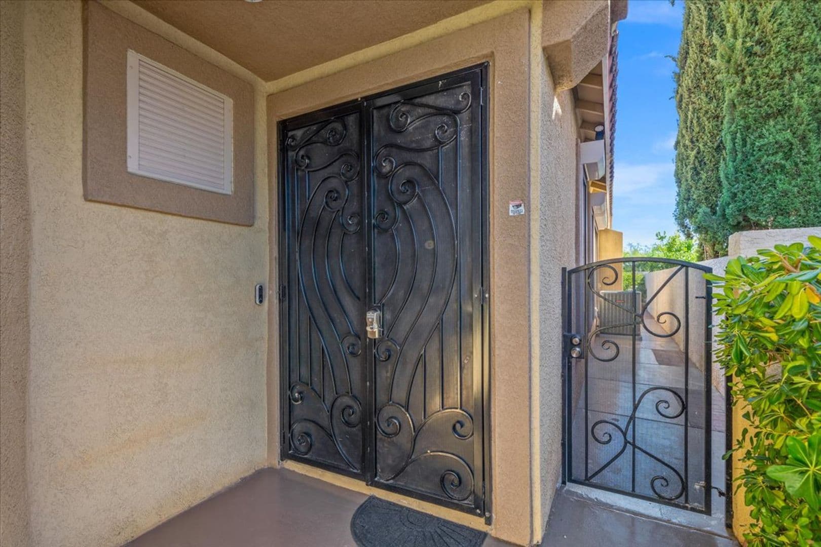 Las Vegas House: 824 Cambridge Cross Place