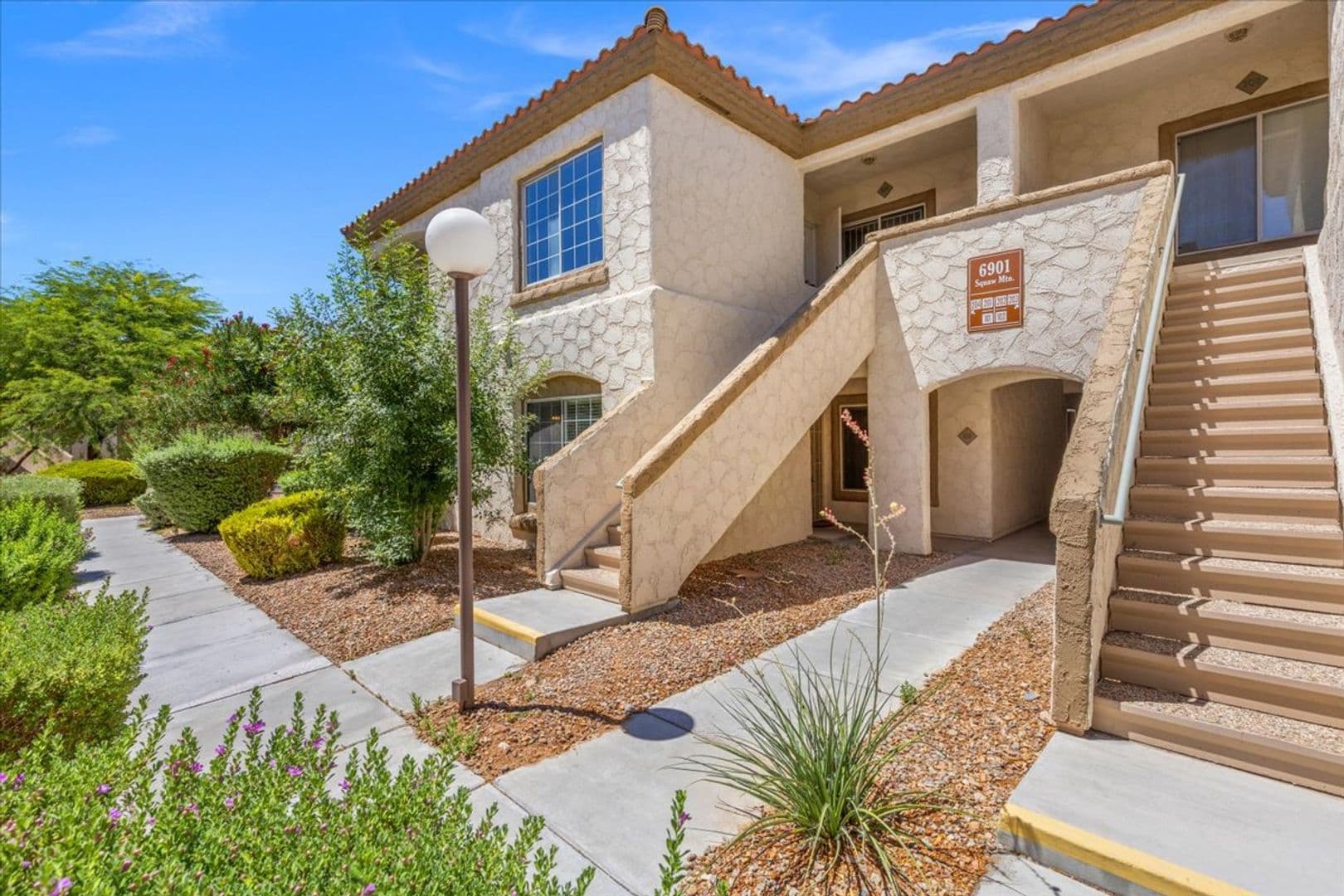 las vegas House: 6901 Squaw Mountain Dr unit 101