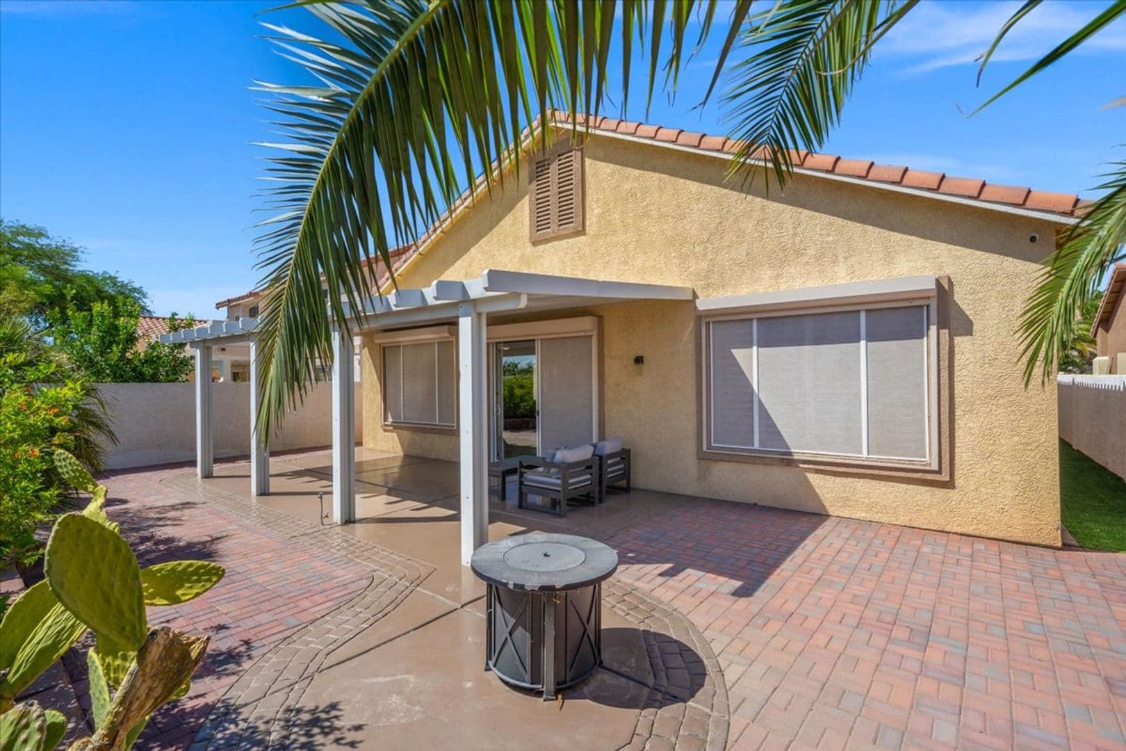 Las Vegas House: 824 Cambridge Cross Place