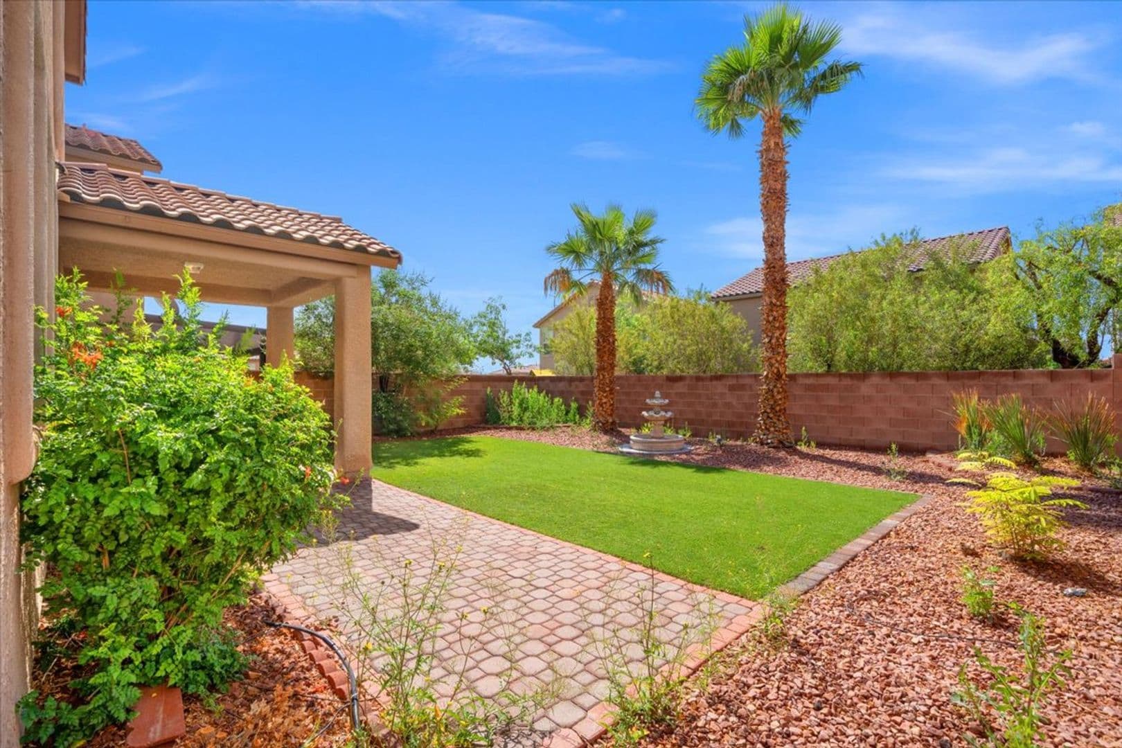 North Las Vegas House: 2309 Cockatoo Drive