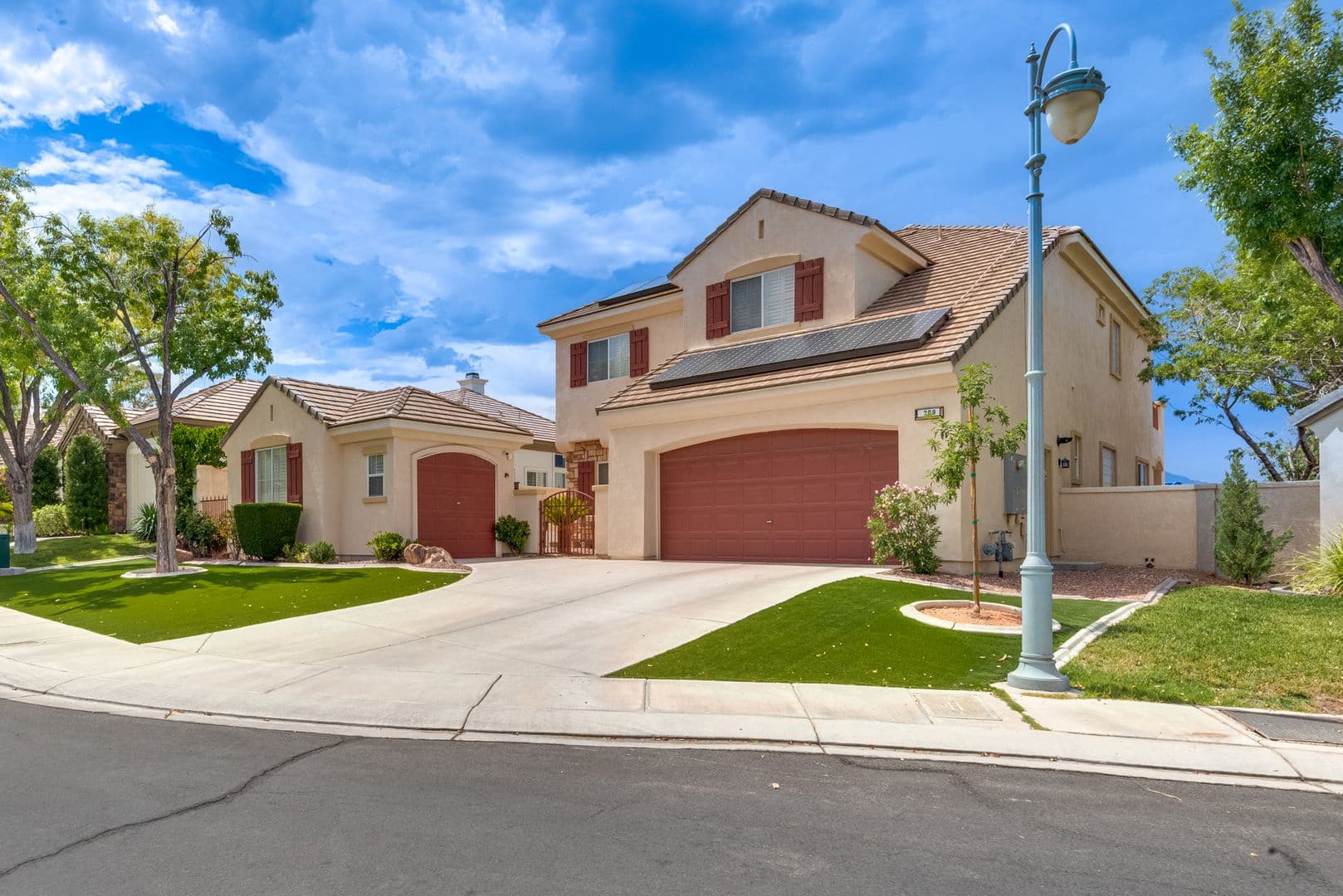 Las Vegas House: 709 Sir James Bridge Way