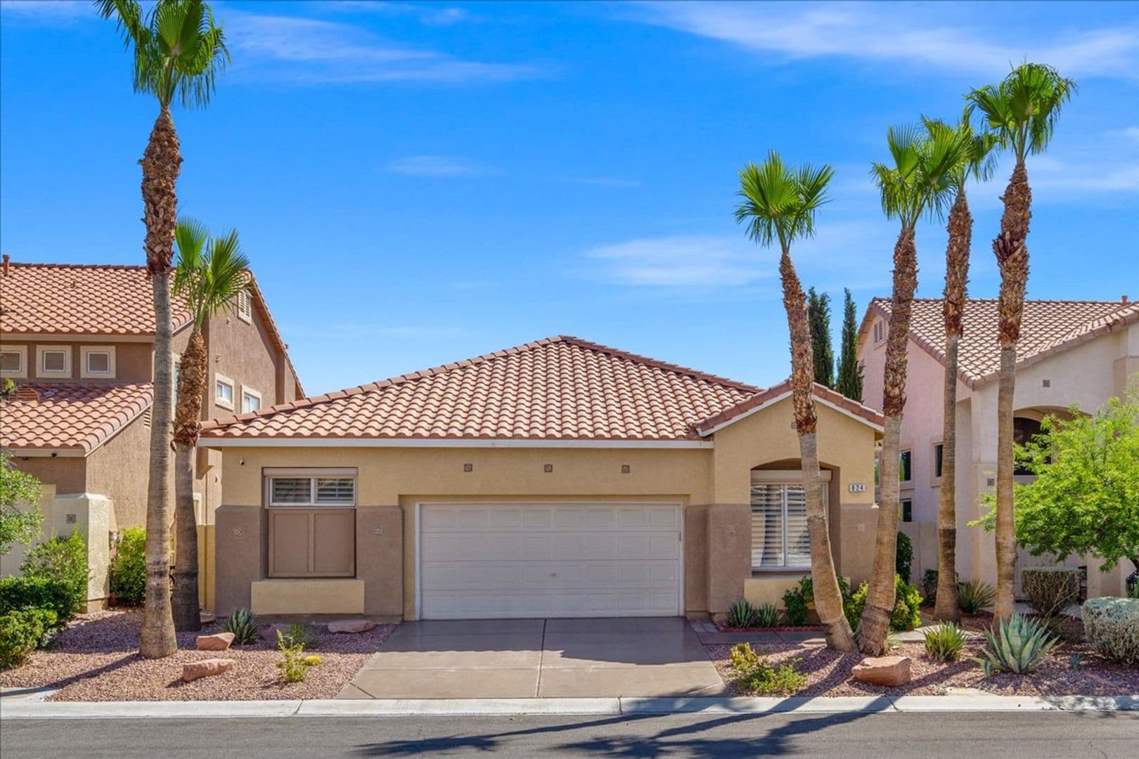 Las Vegas House: 824 Cambridge Cross Place
