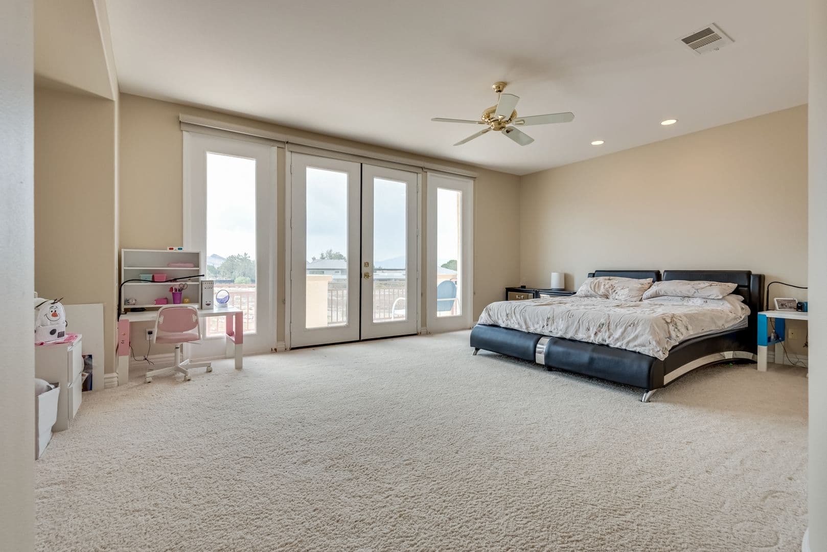Las Vegas House: 709 Sir James Bridge Way