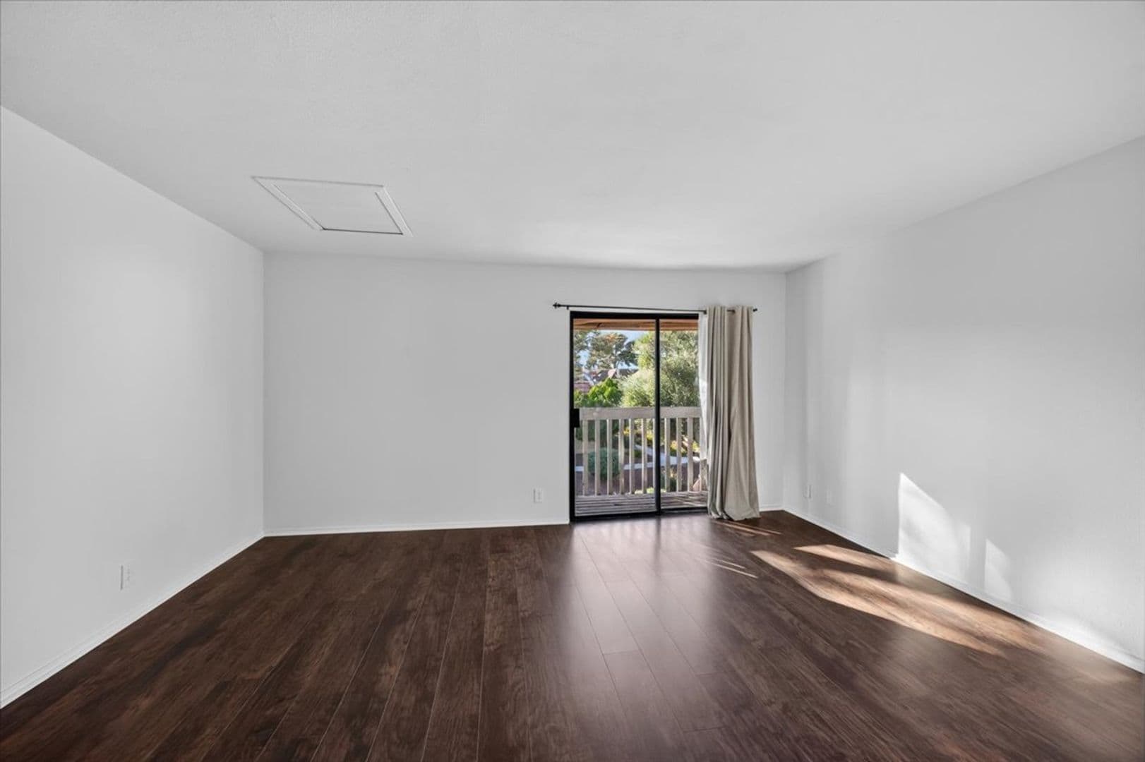 Las Vegas Townhome: 2454 Paradise Village Way