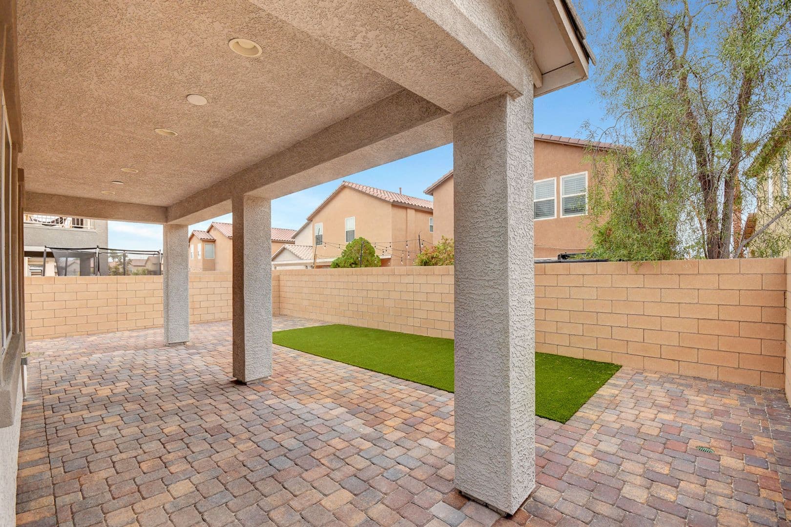 North Las Vegas House: 3221 Cromford Dr