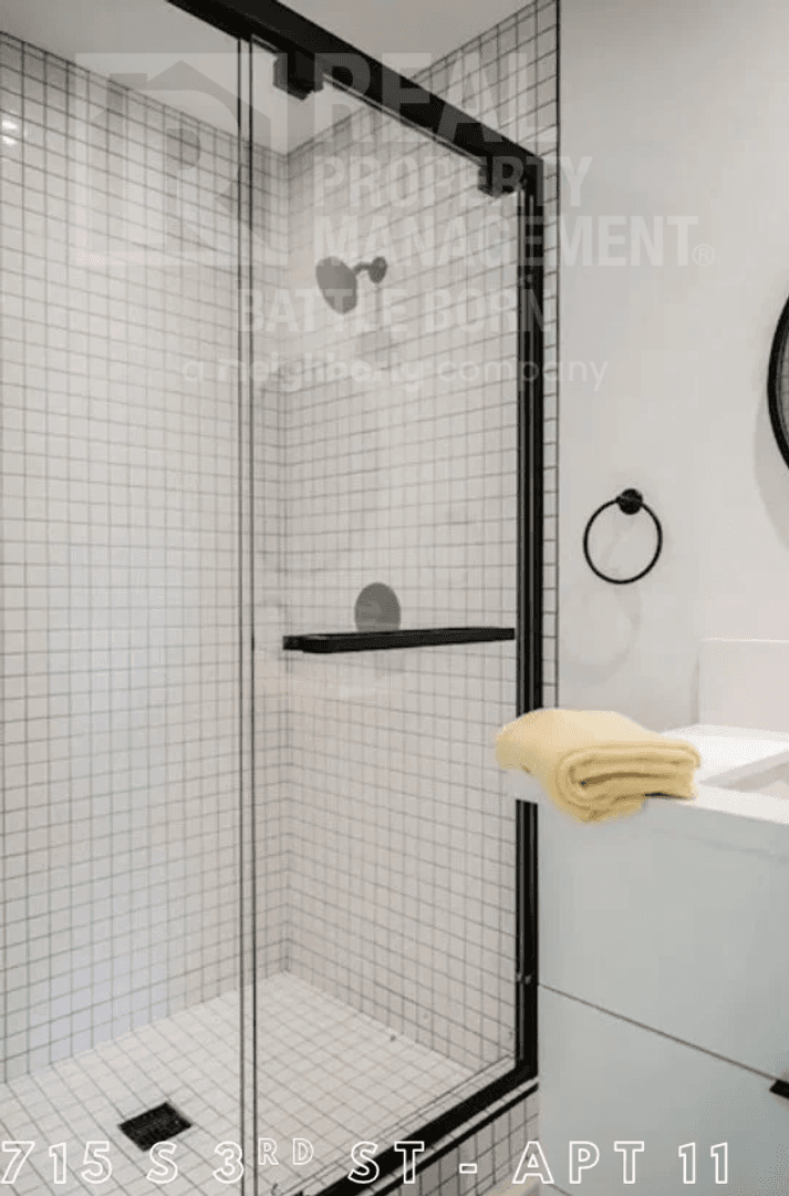 Las Vegas Apartment: 715 S 3rd St