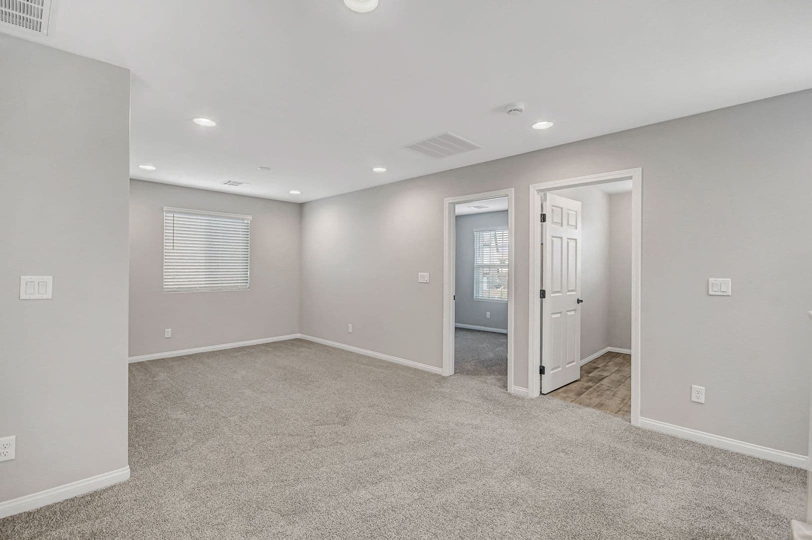 North Las Vegas House: 3221 Cromford Dr