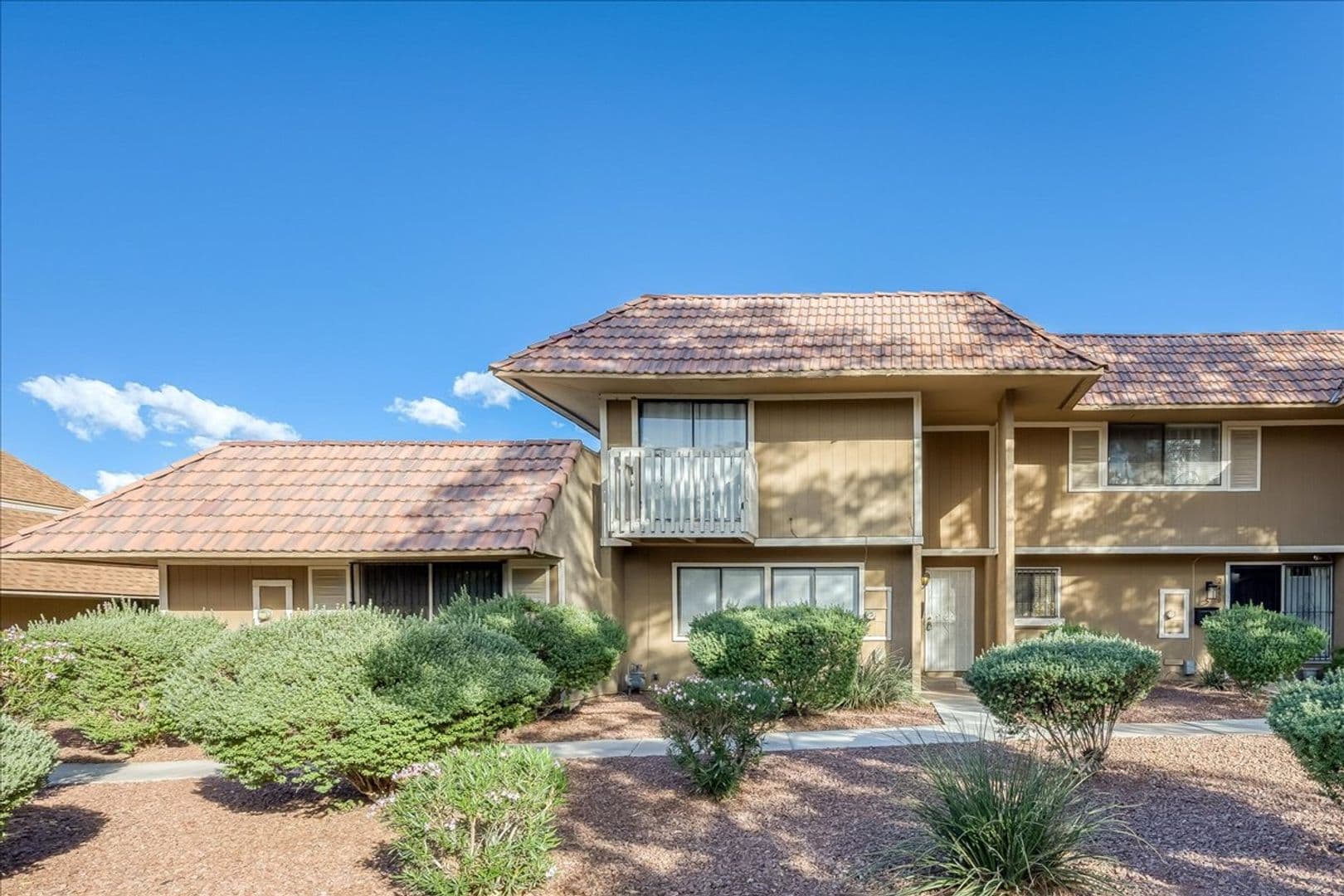Las Vegas Townhome: 2454 Paradise Village Way