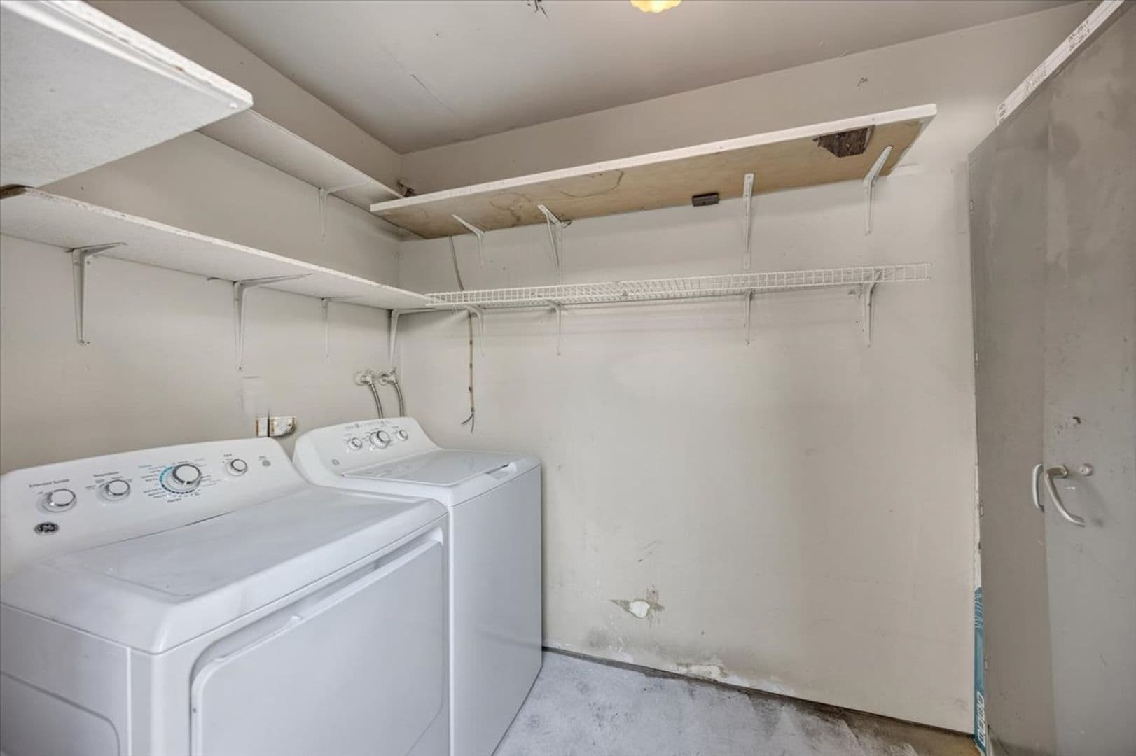 Las Vegas Townhome: 2454 Paradise Village Way