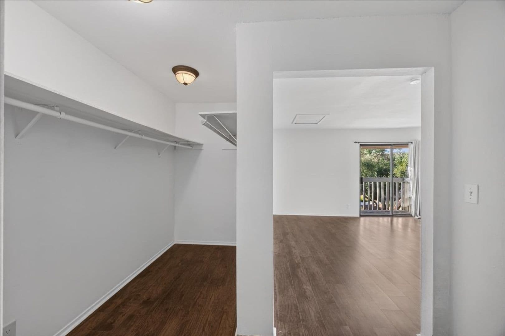 Las Vegas Townhome: 2454 Paradise Village Way