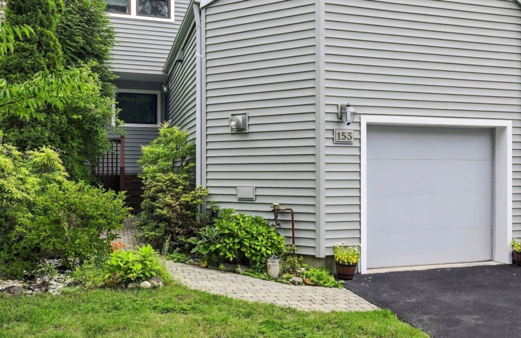 Ossining Apartment: 153 Club Court
