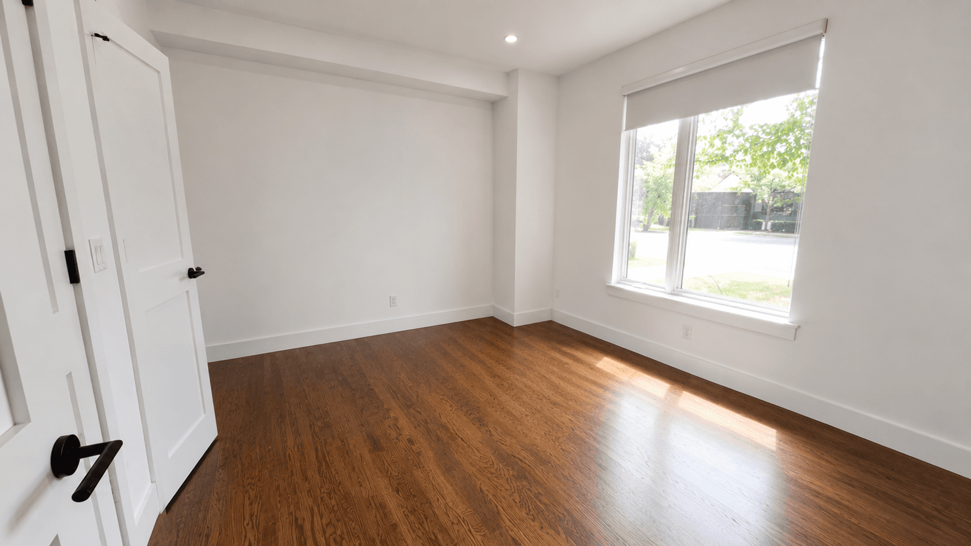 Mamaroneck Apartment: 422 E Boston Post Road