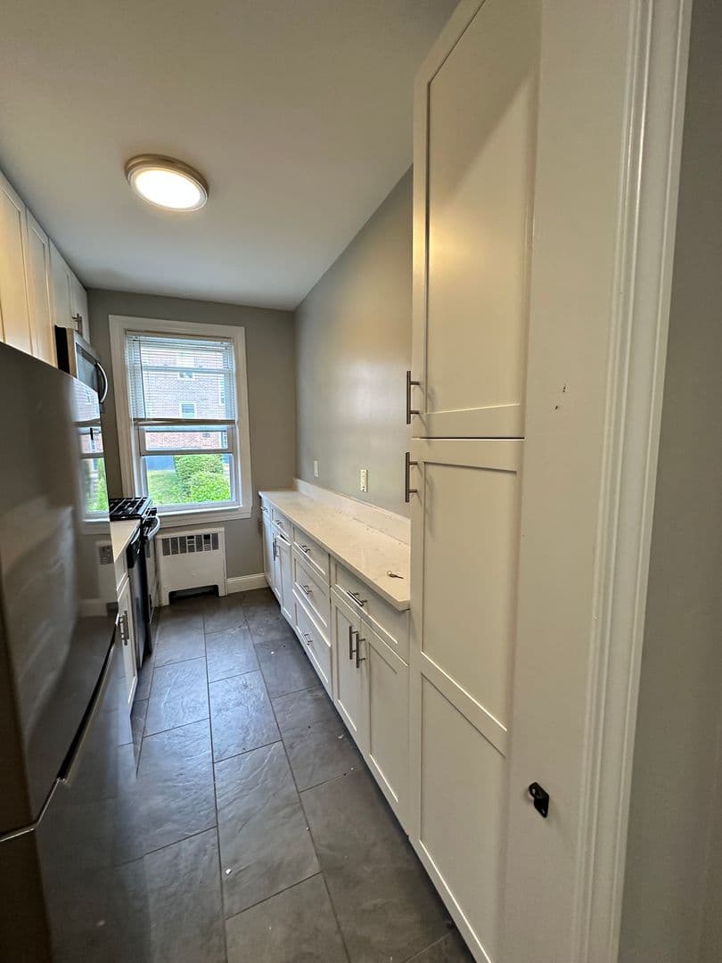 Ossining Apartment: 87 South Highland Avenue
