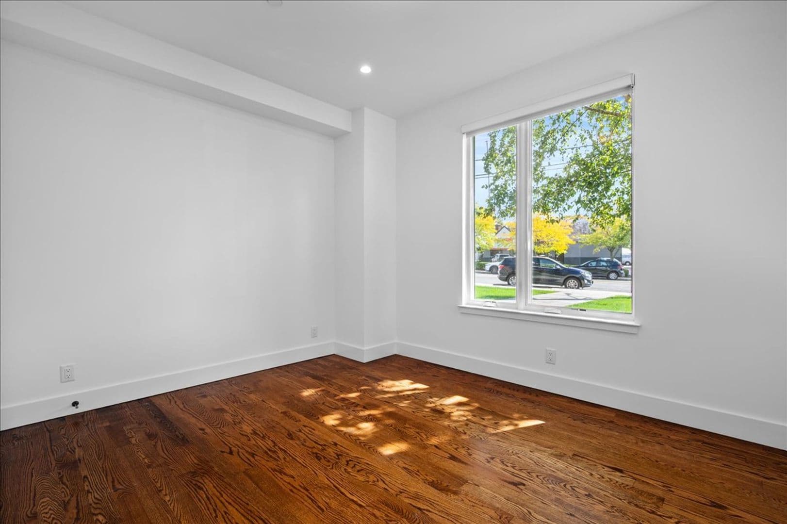 Mamaroneck Apartment: 422 E Boston Post Road