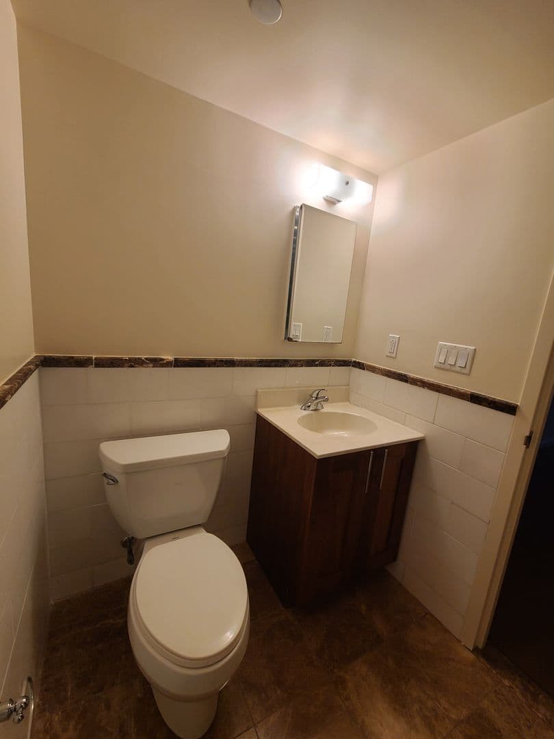 White Plains Apartment: 6 City Place