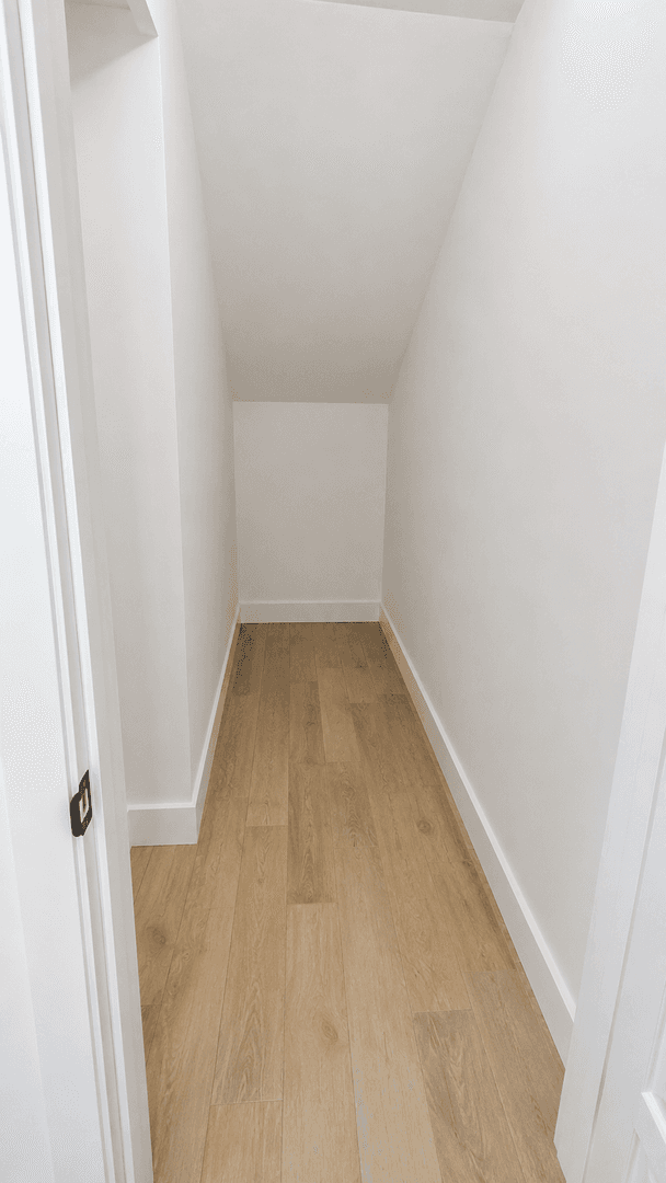 Mamaroneck Apartment: 422 E Boston Post Road
