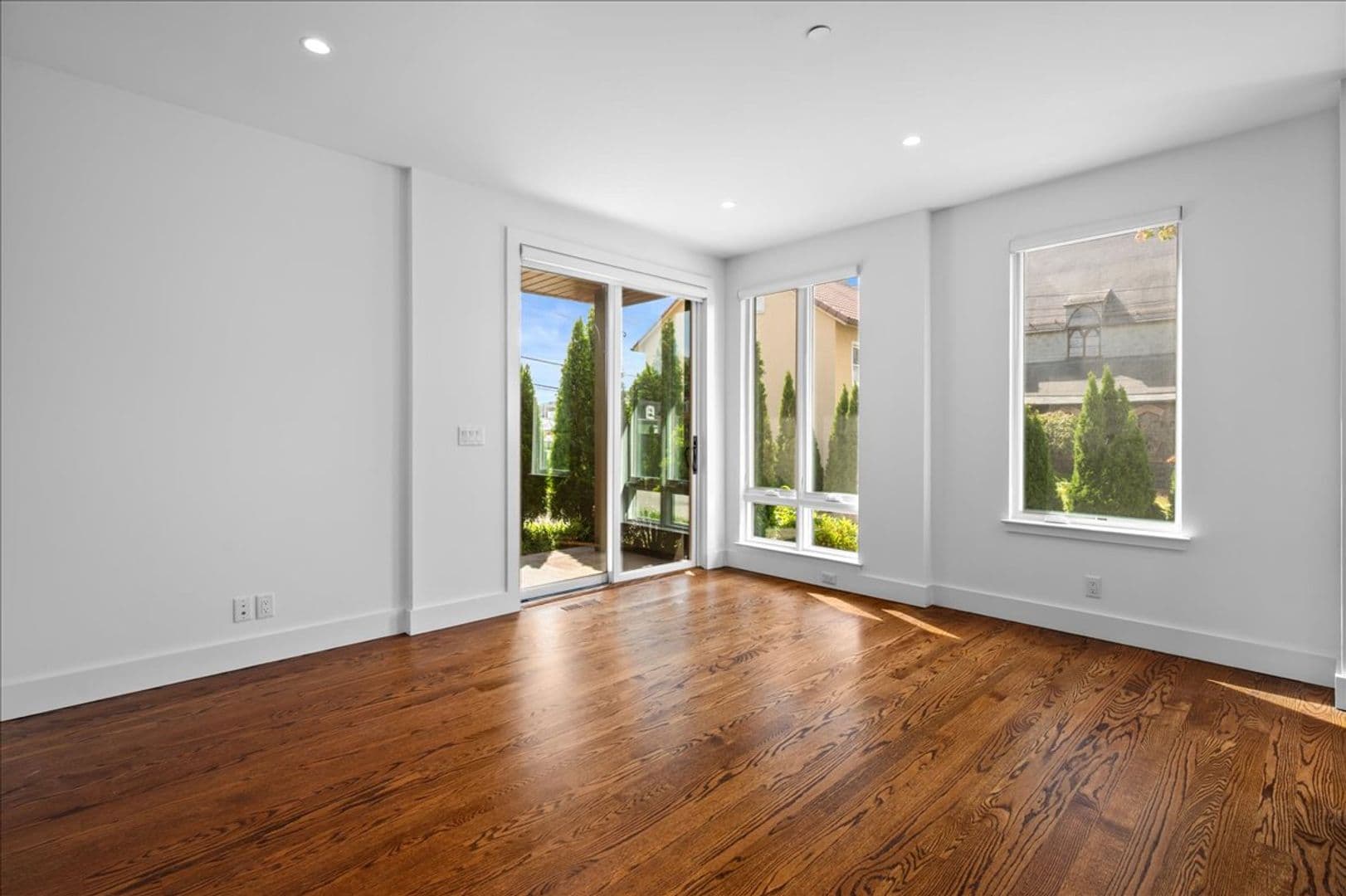 Mamaroneck Apartment: 422 E Boston Post Road