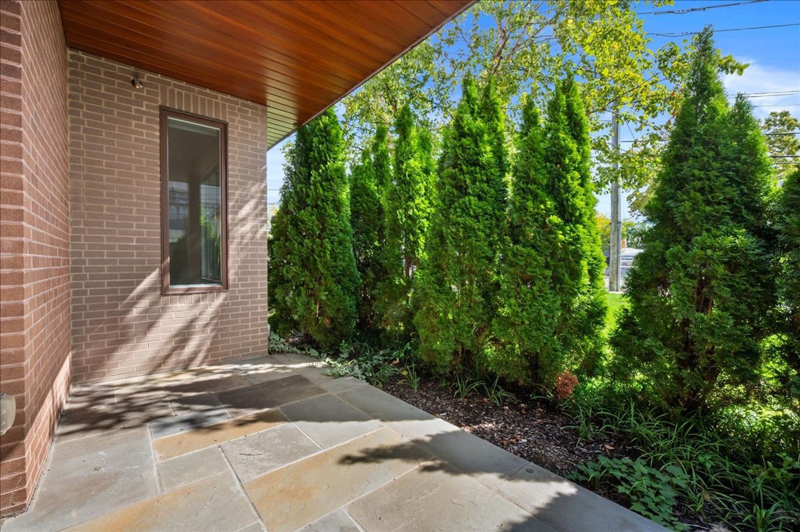 Mamaroneck Apartment: 422 E Boston Post Road